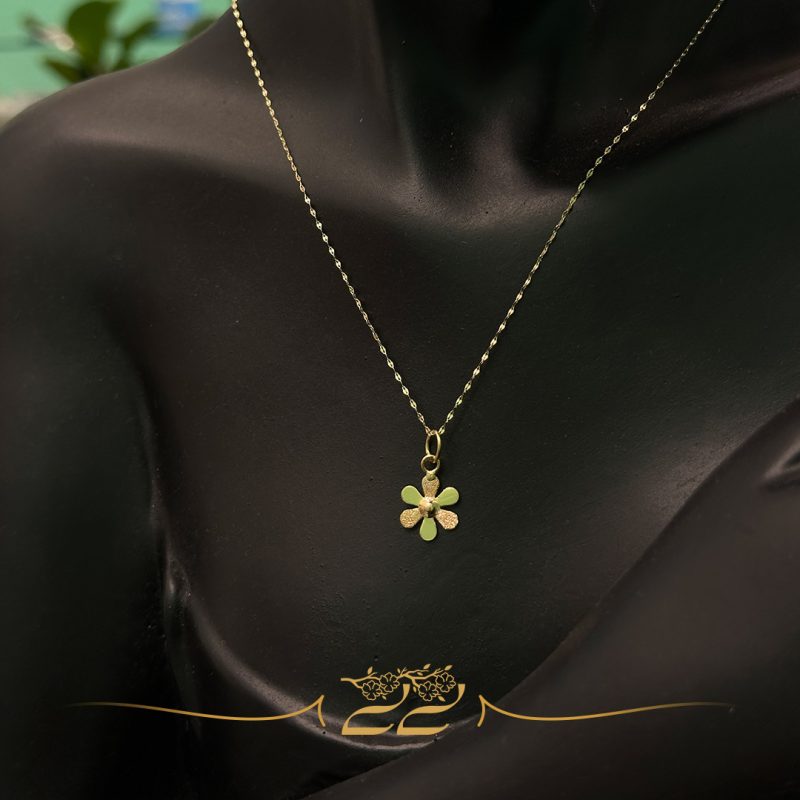 Flower necklace